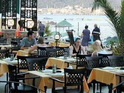 The Beachfront Adult Only 16 فندق مرمريس
