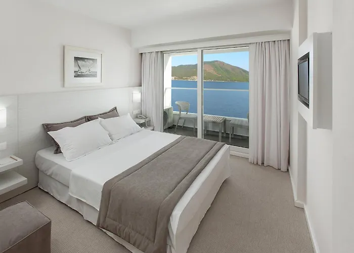 The Beachfront Adult Only 16 Szálloda 3*