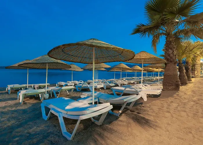 Hotel The Beachfront Adult Only 16 3*
