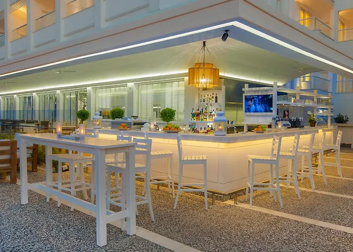 The Beachfront Adult Only 16 Hotel