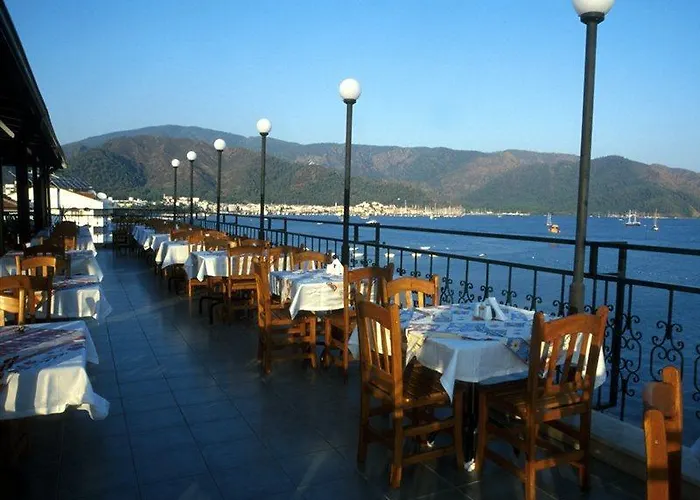 Hotel The Beachfront Adult Only 16