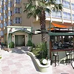 호텔 The Beachfront Adult Only 16 말마리스