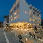 호텔 The Beachfront Adult Only 16