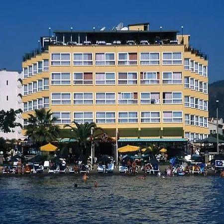 מלון The Beachfront Adult Only 16 מרמריס