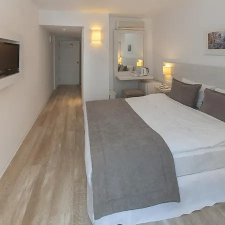 The Beachfront Adult Only 16 Μαρμαρίς